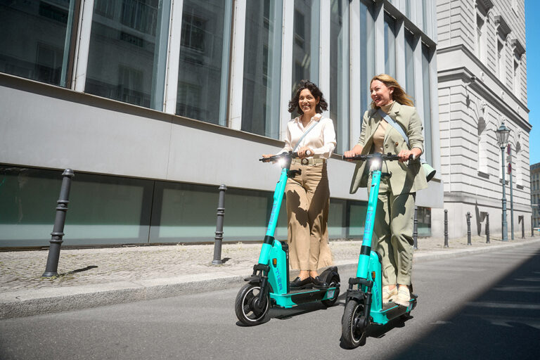 شركة TIER Mobility تدخل سوق أمريكا الشمالية بالاستحواذ على شركة Spin العاملة في مجال التنقل المصغر