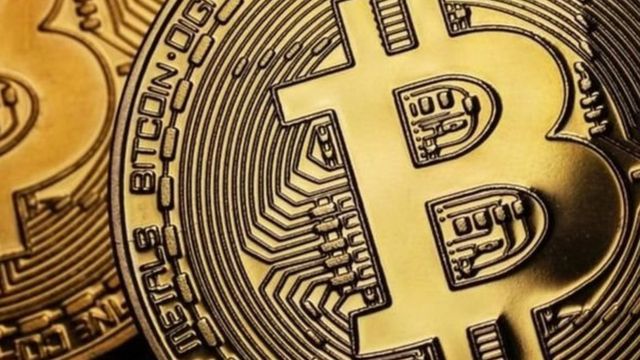 هل سيتجاوز سعر البيتكوين مستوى 30000 دولار؟