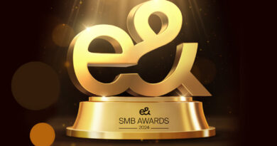 “إي آند الإمارات” تحتفي بالتميز في الأعمال خلال جوائز “الشركات الصغيرة والمتوسطة 2024”