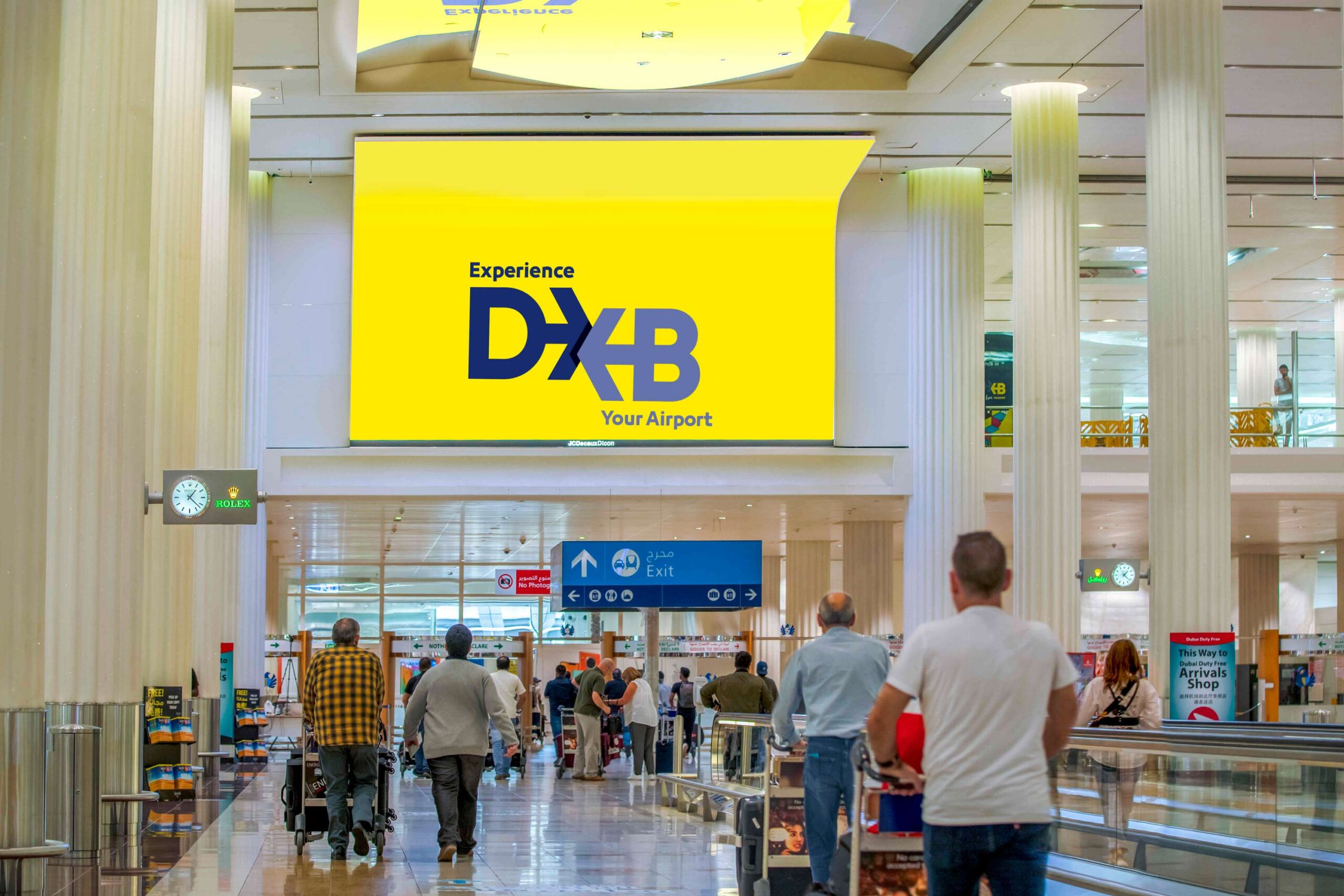 مطار دبي الدولي DXB يتوقع استقبال نحو 3.6 ملايين مسافر خلال الأسبوعين المقبلين